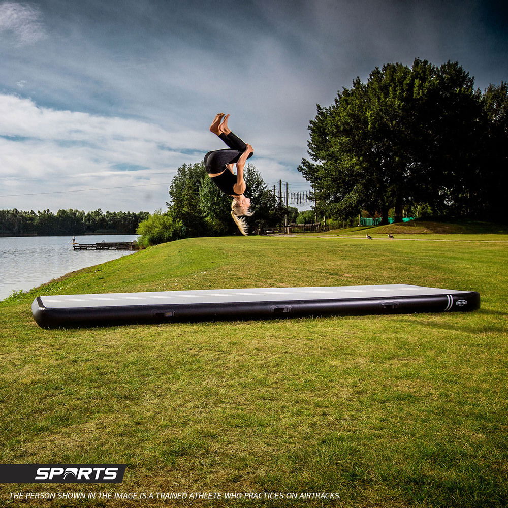 BERG AirTrack Sport 500 aufblasbare Sprungmatte inkl. Handpumpe BERG AirTrack Sport 500 aufblasbare Sprungmatte inkl. Handpumpe