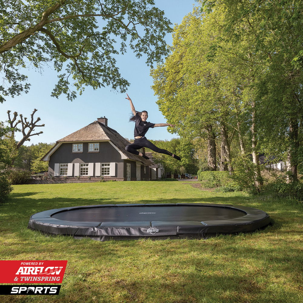 BERG Trampolin SPORTS InGround GRAND Champion Grey oval 470 x 310 cm (NEU) BERG Trampolin SPORTS InGround GRAND Champion Grey oval 470 x 310 cm (NEU)