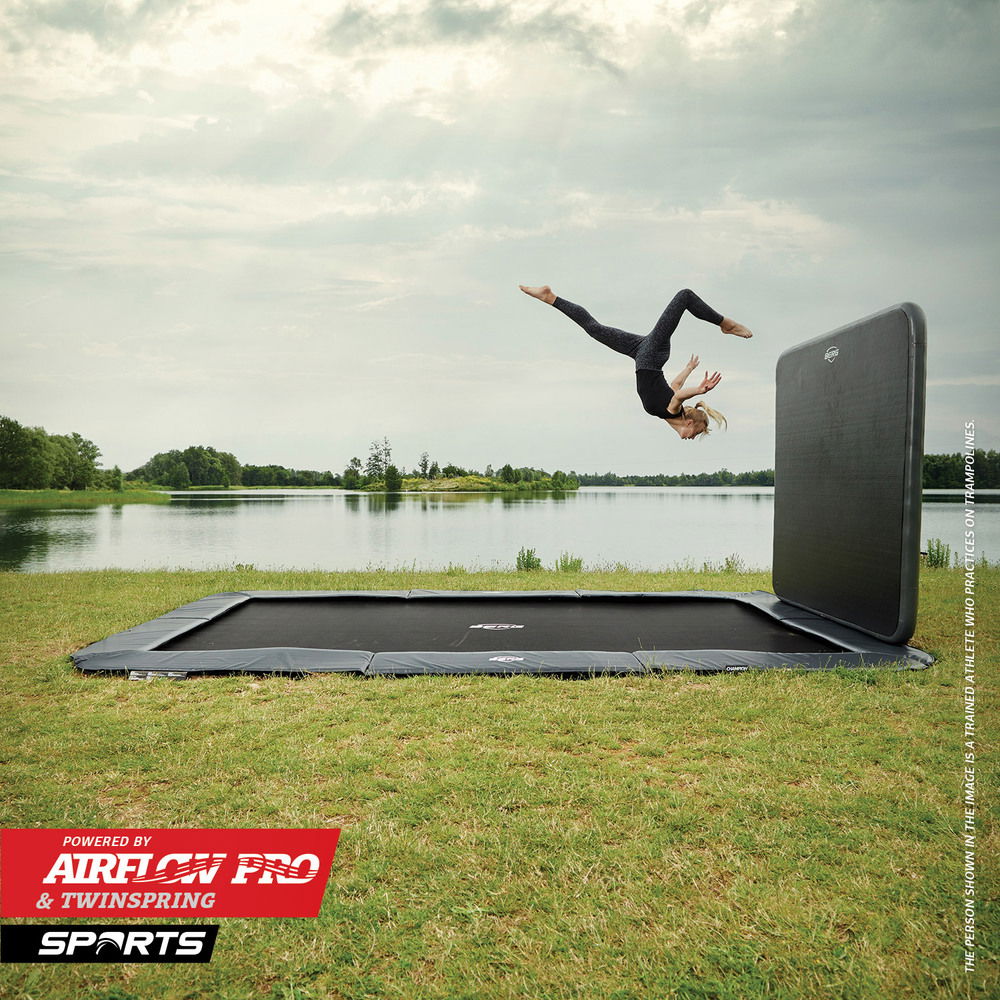 BERG Trampolin SPORTS FlatGround ULTIM Elite Grey 500 + AeroWall 2x2 BLK&GRY (NEU) BERG Trampolin SPORTS FlatGround ULTIM Elite Grey 500 + AeroWall 2x2 BLK&GRY (NEU)