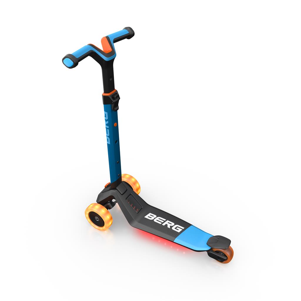 BERG Kinderroller NEXO Lights LED-Deck Blue (NEU) BERG Kinderroller NEXO Lights LED-Deck Blue (NEU)