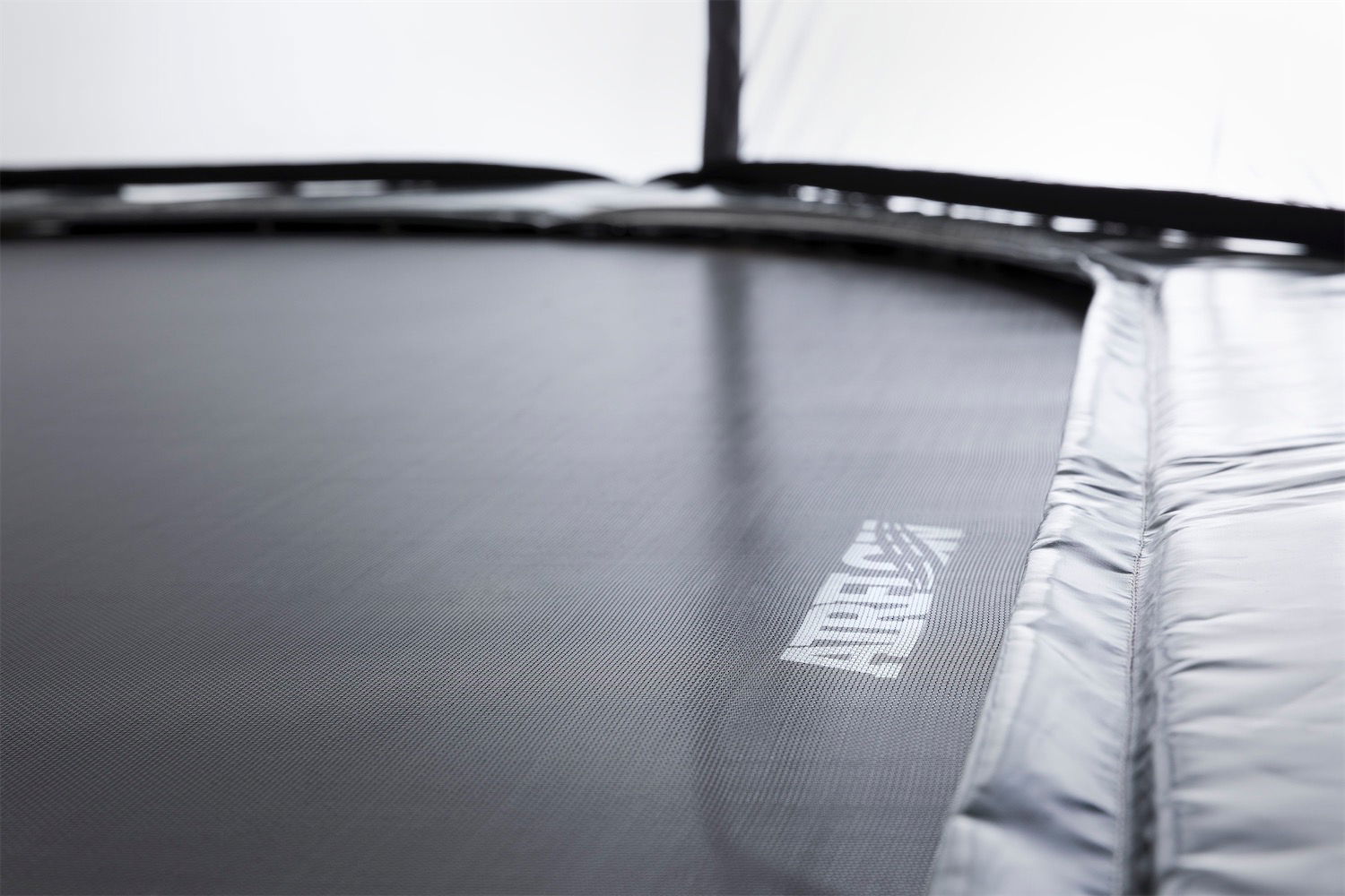 BERG Trampolin Regular GRAND Elite Grey oval 520 x 345 cm + Sicherheitsnetz DLX XL (Neu)