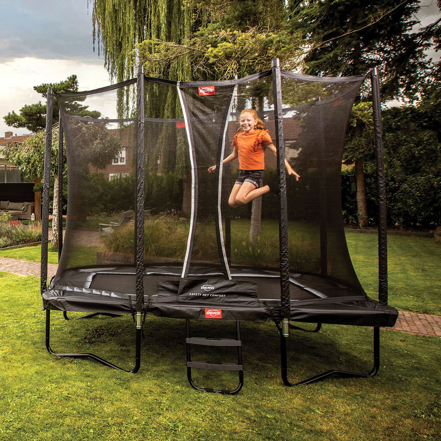 BERG Trampolin Regular ULTIM Favorit Black 410 + Sicherheitsnetz Comfort (NEU) BERG Trampolin Regular ULTIM Favorit Black 410 + Sicherheitsnetz Comfort (NEU)